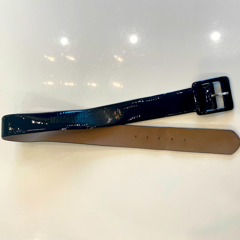 Ann Taylor genuine leather black patent size Medium